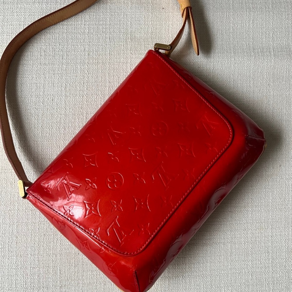LOUIS VUITTON Monogram Vernis Thompson Street - Picture 4 of 11